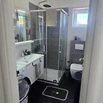 Kuca Za Stanovanje ,cijeli Prostor Apartman Peroj
