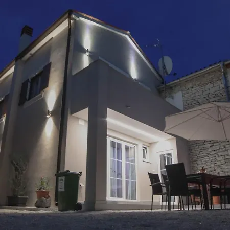 Apartment Kuca Za Stanovanje ,cijeli Prostor