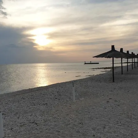 Apartment Kuca Za Stanovanje ,cijeli Prostor Peroj