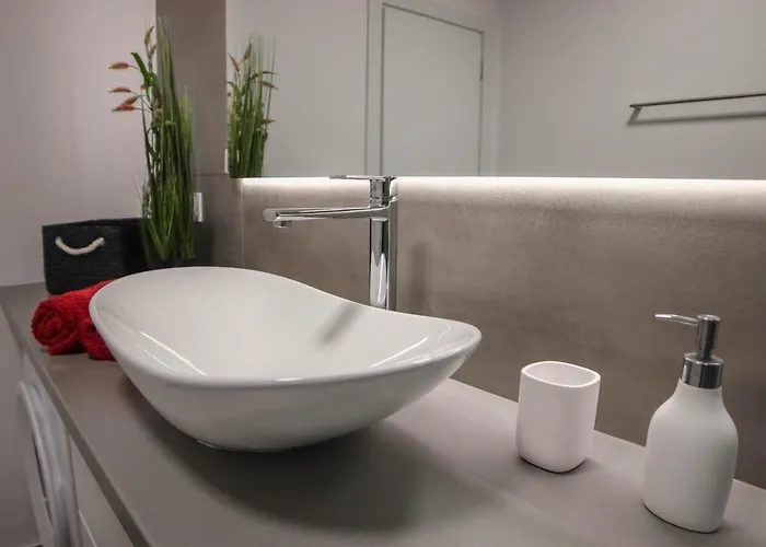 Kuca Za Stanovanje ,cijeli Prostor Apartamento Peroj