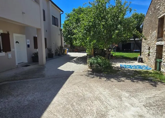 Apartamento Kuca Za Stanovanje ,cijeli Prostor Peroj