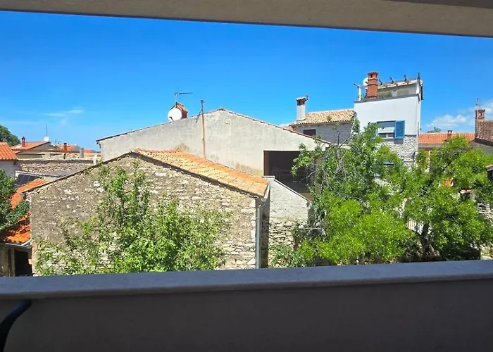 Kuca Za Stanovanje ,cijeli Prostor *