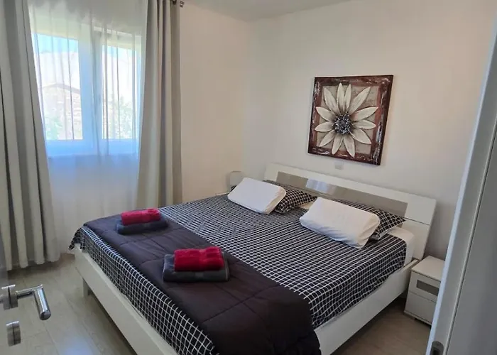 Kuca Za Stanovanje ,cijeli Prostor 아파트 *