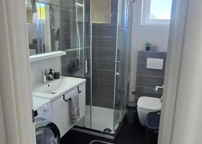 Kuca Za Stanovanje ,cijeli Prostor Apartamento Peroj